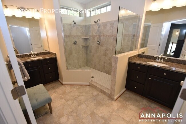 Building Photo - 875 Nancy Lynn Ln