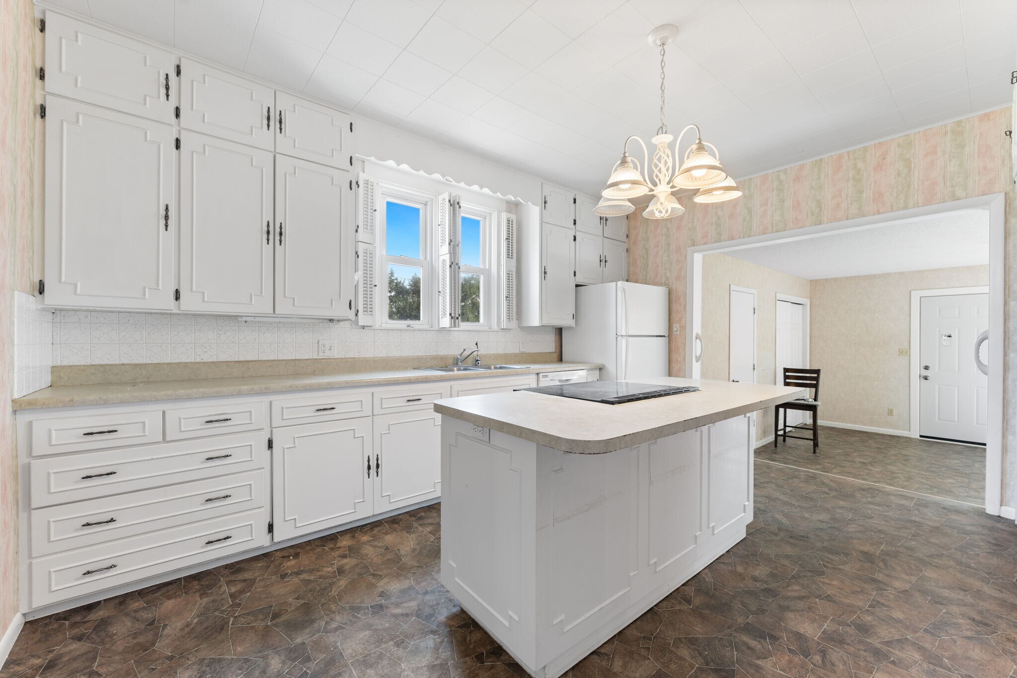 Building Photo - 2442 Mittman Rd