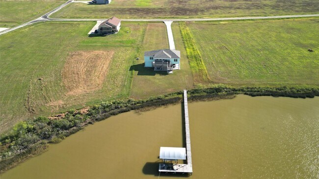 Building Photo - 747 Waypoint Dr
