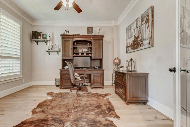 Building Photo - 5323 Lake Hill Farm Way