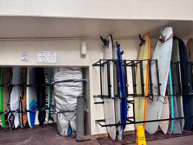 Building Photo - For Rent | A 3 Bedroom, 3 Bathroom, with 1 Assigned Parking Stall at Waipuna