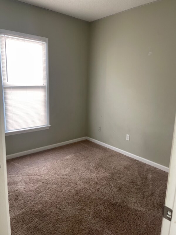 Building Photo - 709 Integrity Oaks Dr