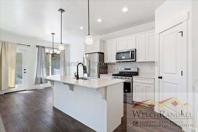 Building Photo - 16254 S Truss Dr