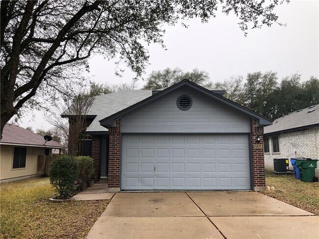 Building Photo - 17253 Tobermory Dr