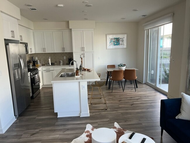 Building Photo - 3720 S Allston Paseo