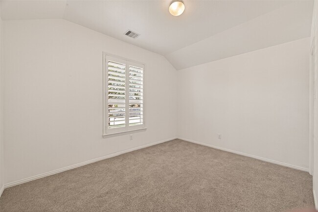 Building Photo - 16039 Cypress Farms Dr