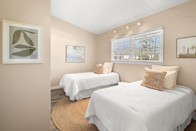 Primary Photo - Leadbetter Lofts