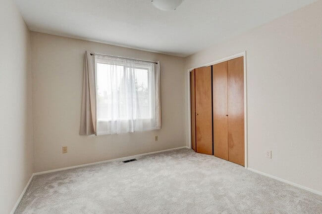 Building Photo - Updated Oak Harbor Home in Ridgehaven