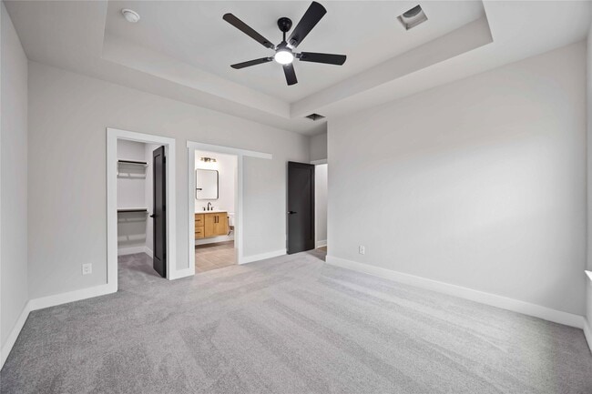 Building Photo - 8310 Mariah St