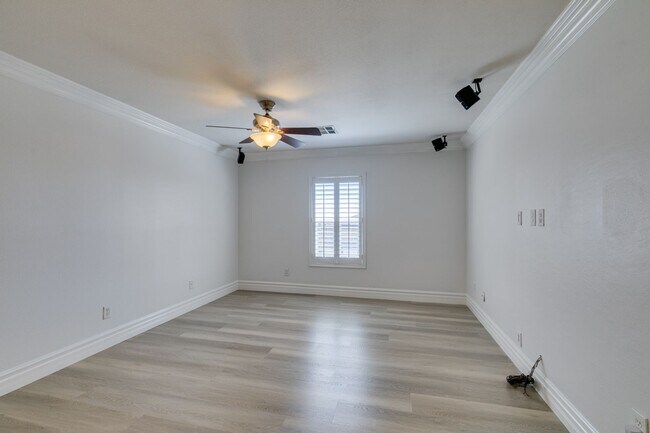 Building Photo - 4104 Freel Peak Ct