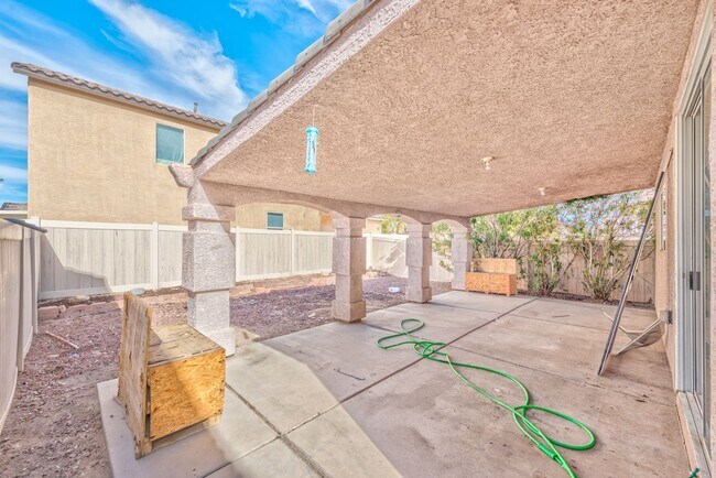 Building Photo - 4222 E Spruce Fern Ln