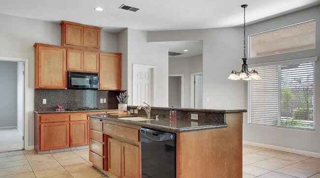 Building Photo - 5 Bedroom/3 Bath Home with Paid Solar System - $3295 Per month!