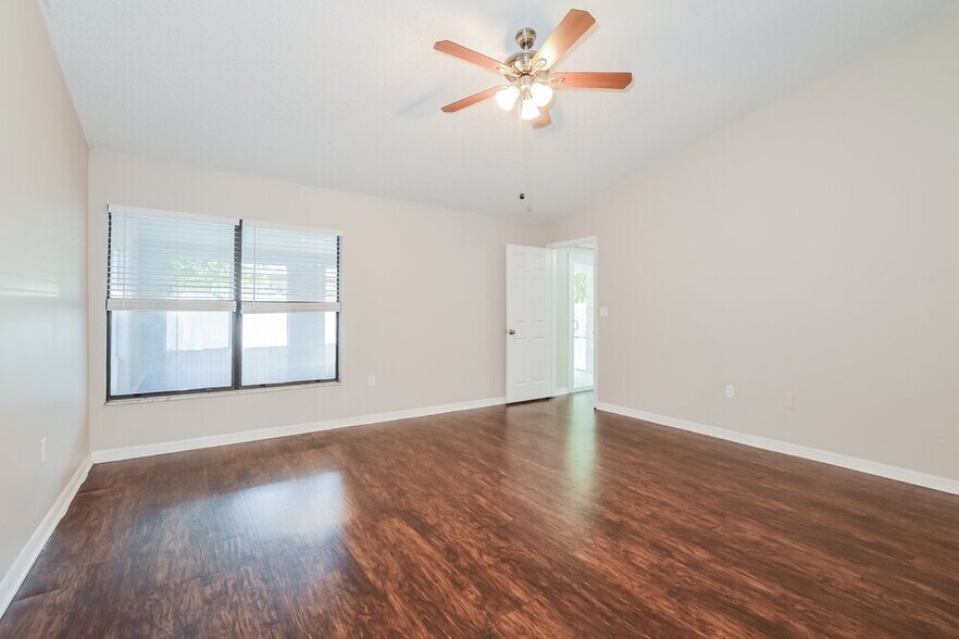 Building Photo - 628 Baldwin Dr
