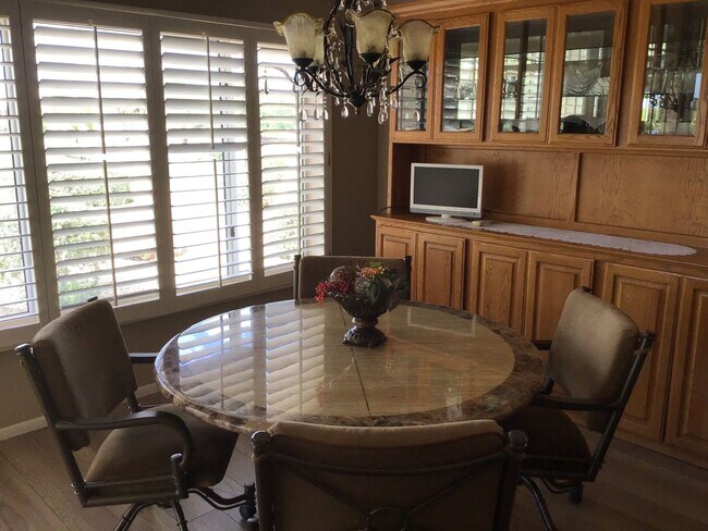 Building Photo - Charming 2BR House in Sun City West