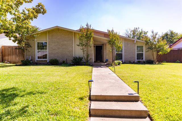 Primary Photo - 5000 Latham Dr