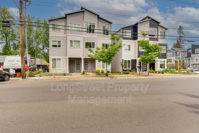 Building Photo - 17854 SW Rudolph Ln