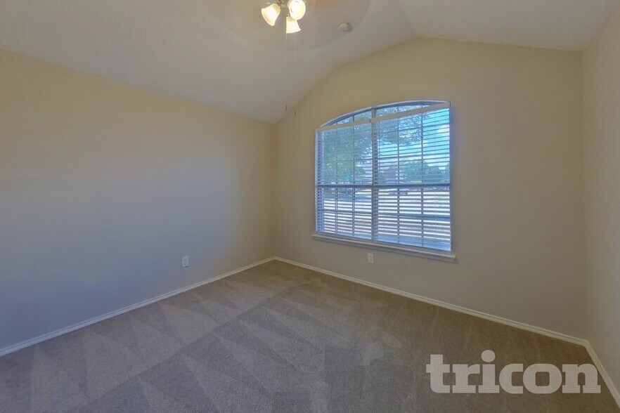 Building Photo - 11017 Deer Trail