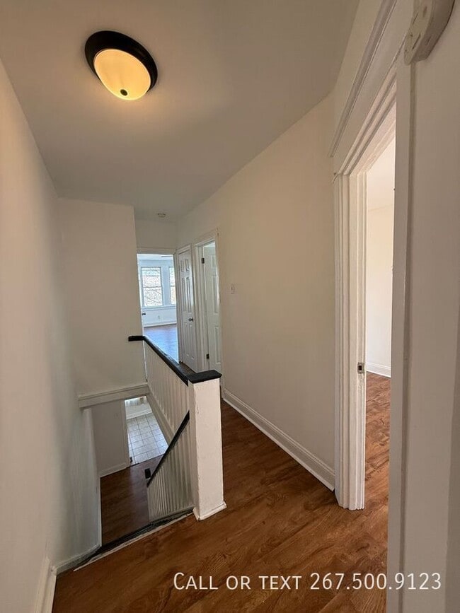 Building Photo - 226 W Ruscomb St