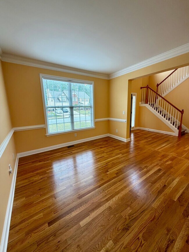 Building Photo - Stunning 5BR Retreat in Gated Village at Telfair