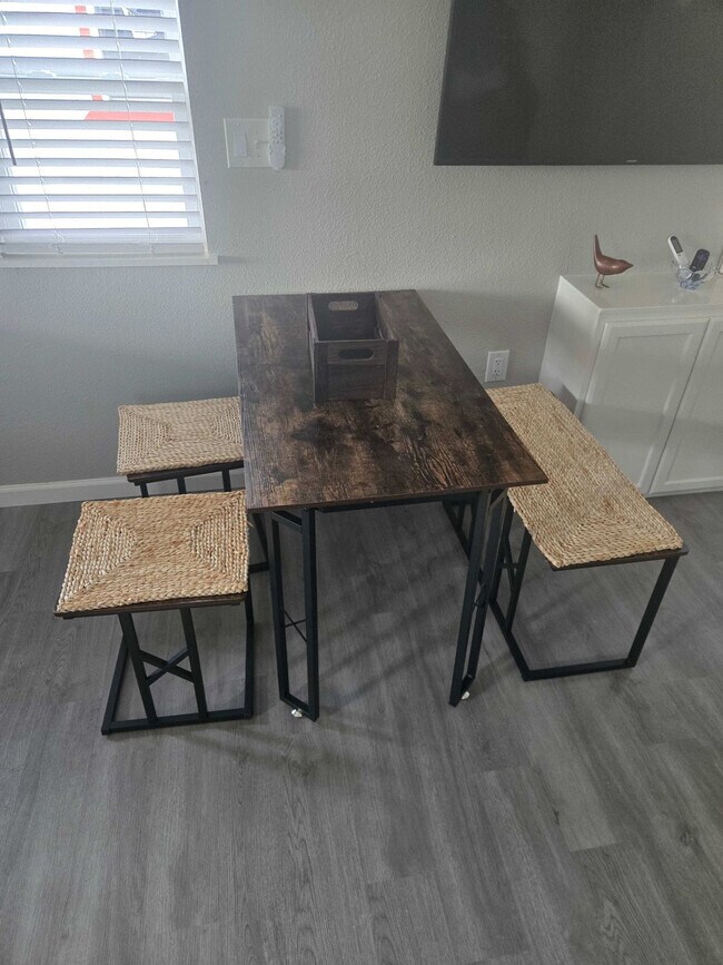 Building Photo - 1207 Shahan Prairie Rd