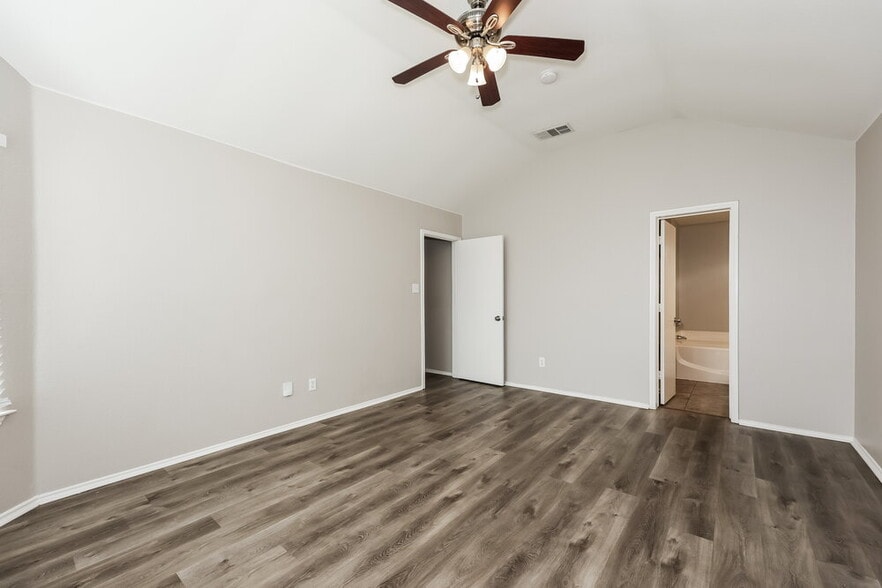 Building Photo - 1738 Oneal St