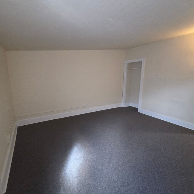 Building Photo - 33-35 Washington Street