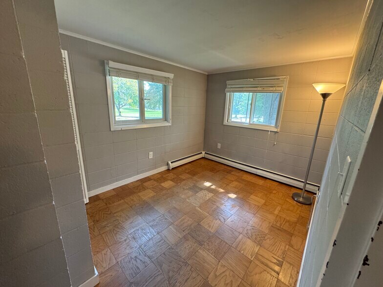 Building Photo - 5418 Starker Ave