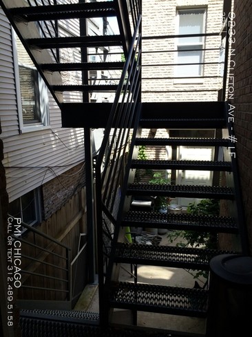 Building Photo - 3233 N Clifton Ave