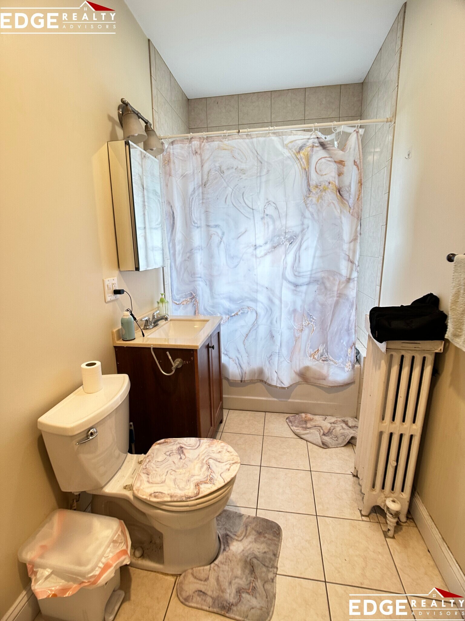 Building Photo - 74 Leicester St