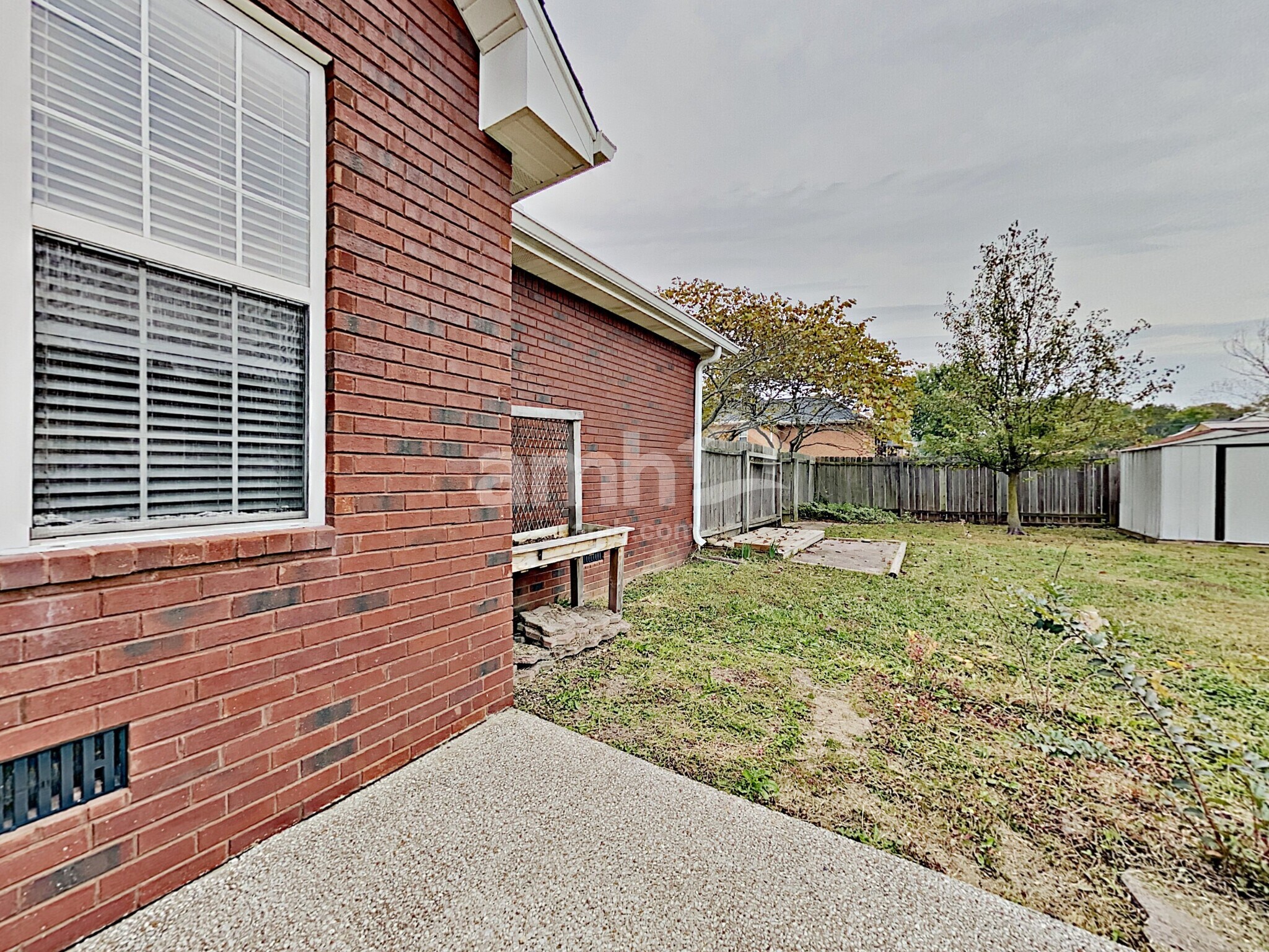 Building Photo - 201 Fox Hunt Ln