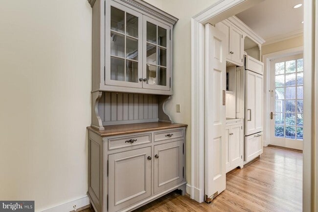 Building Photo - 2425 California St NW