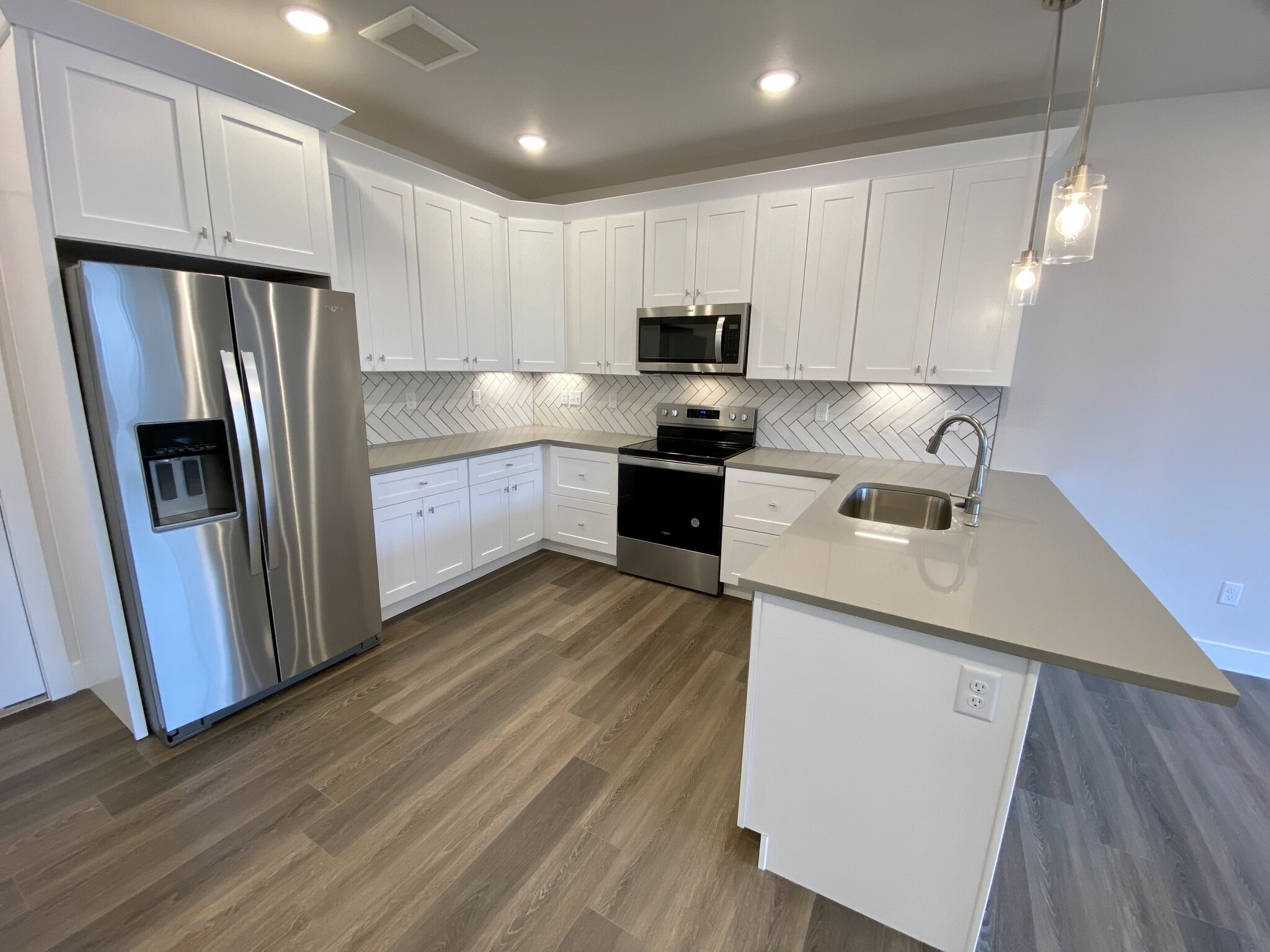 Building Photo - 2402 49th Ave Ct