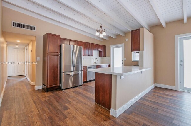 Building Photo - 3137 SW 15th St