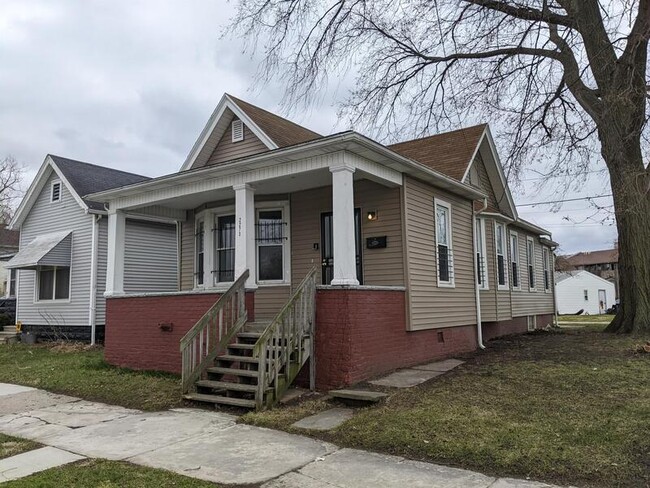 Building Photo - 2273 Mayville