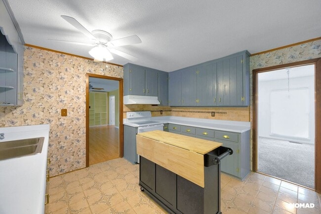 Building Photo - Spacious 4BR House in Fayetteville