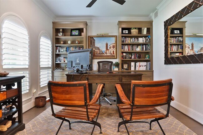 Building Photo - 13011 Mustang River Dr