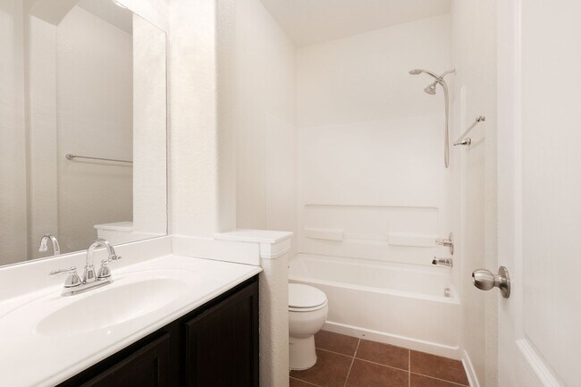 Building Photo - Helotes~Beautiful Laurel Canyon Subdivisio...
