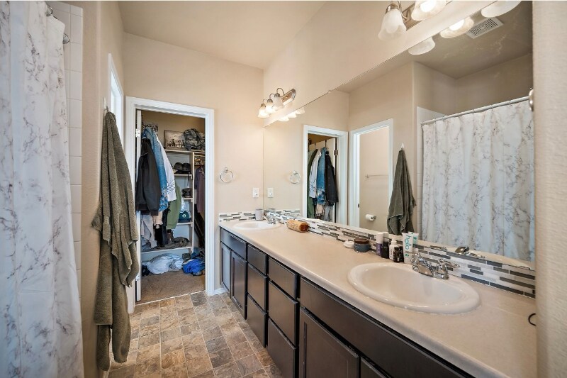 Building Photo - 2404 Obsidian Forest View