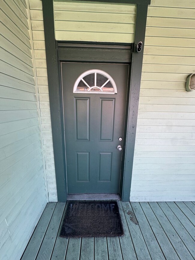 Building Photo - 508 Chestnut St