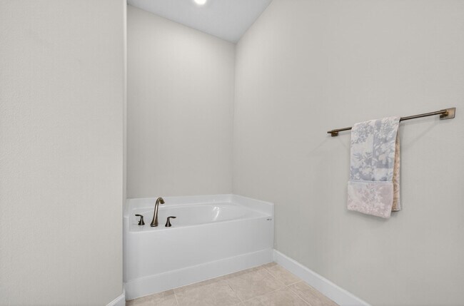 Building Photo - 8705 Merano Ave
