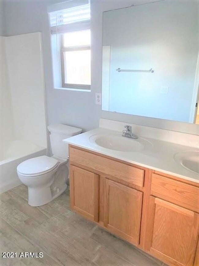 Building Photo - Rare 5-Bedroom Rental with Designer Kitchen and Community Pool