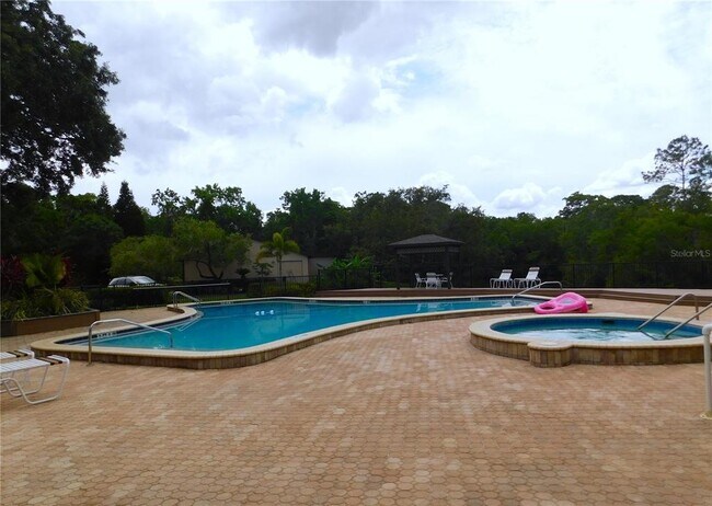 Building Photo - 1400 Tarpon Woods Blvd