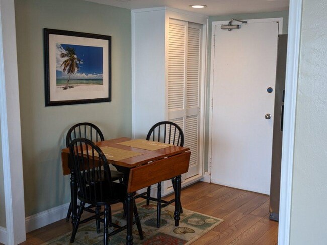 Building Photo - 205 Florida A1A