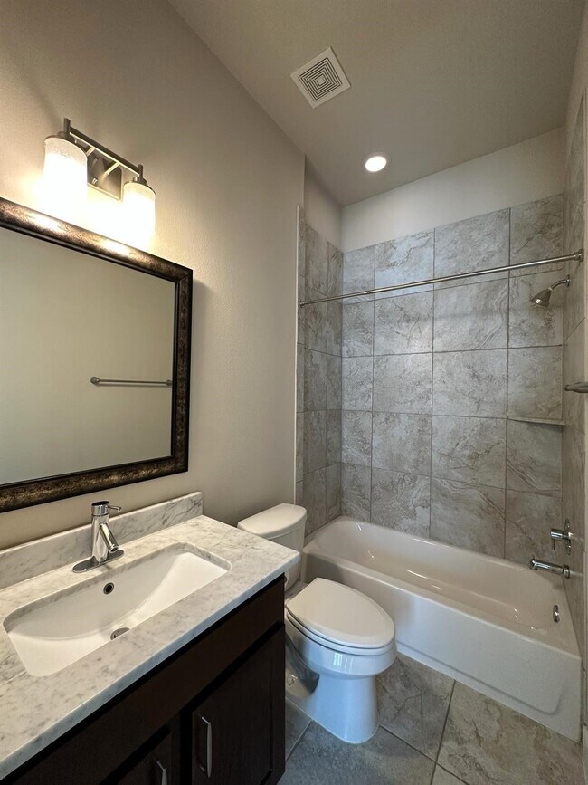 Building Photo - 4406 Eli St