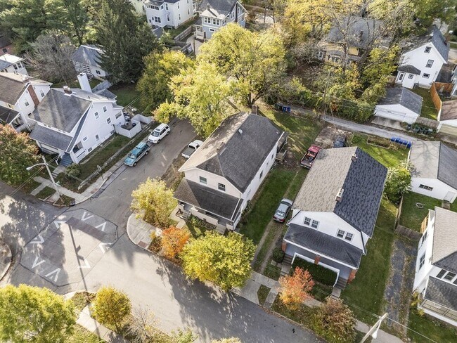 Building Photo - 263 Crestview Rd