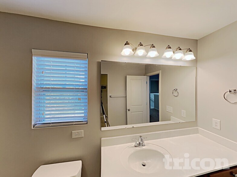 Building Photo - 730 Petree Farm Ln