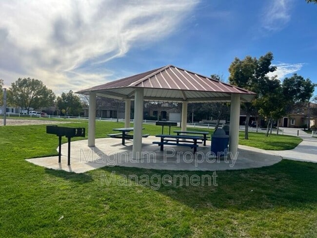 Building Photo - 31651 McCartney Dr