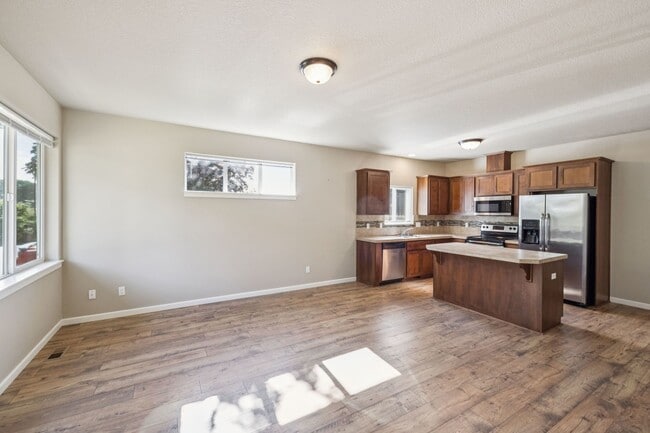 Building Photo - 2501 Carson Loop