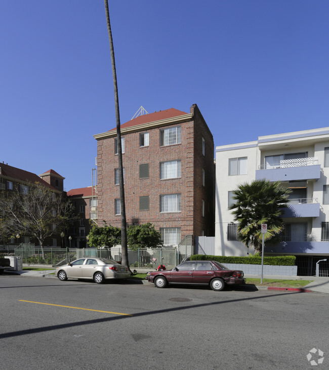 Building Photo - Las Mariposas