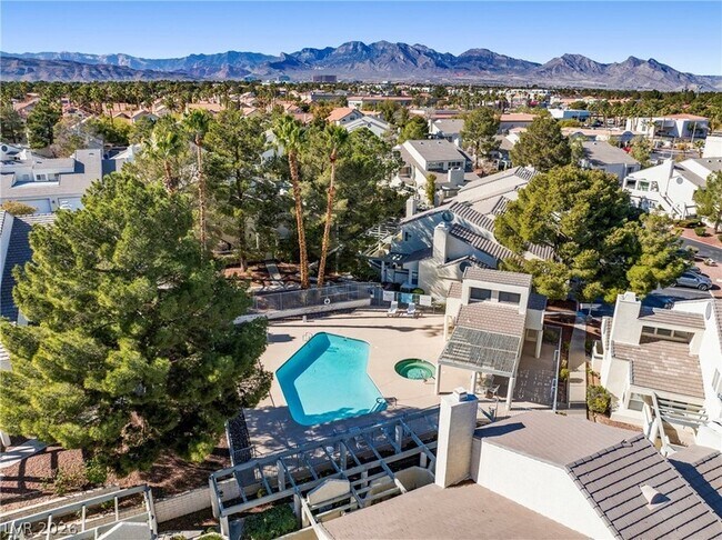 Building Photo - 2748 Lodestone Dr